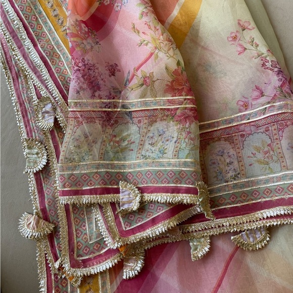 Pakistani Formal Dress/ Designer Sania Maskatiya - Picture 1 of 12